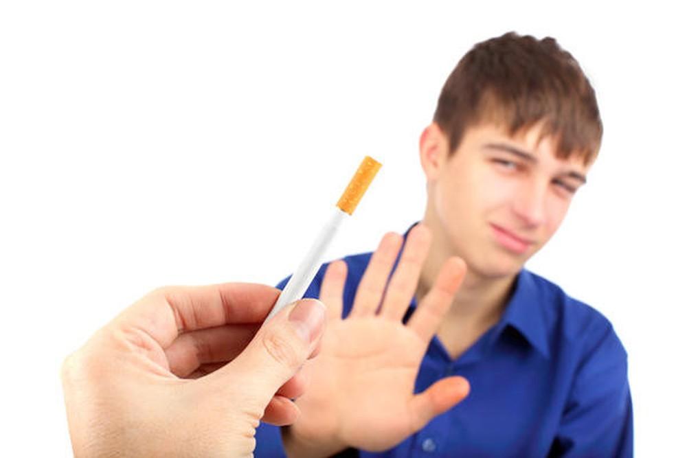 Bỏ thuốc lá và tránh xa khói thuốc lá
