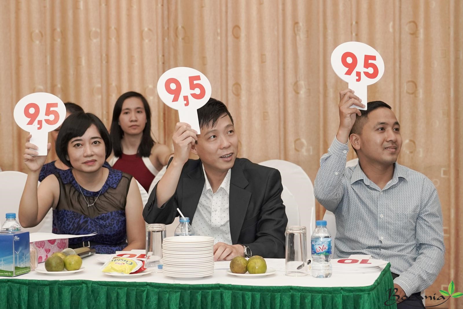 Ban giám khảo công ty botania