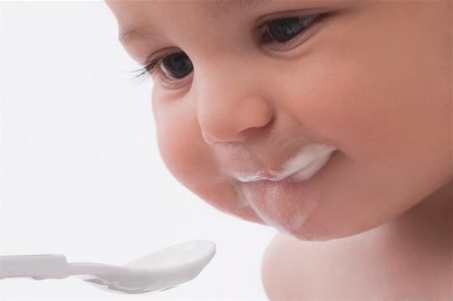 bỏng thực quản ở trẻ