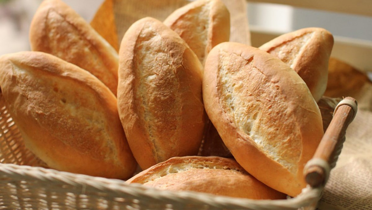 Ăn một vài mẩu bánh mì trước khi tham gia buổi tiệc có Strongbow sẽ giúp bạn lâu say hơn