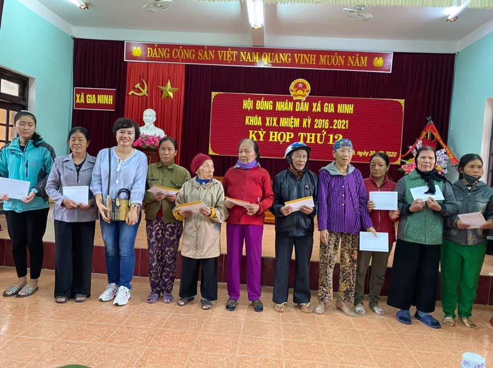 Công ty Botania góp phần ủng hộ đồng bào miền Trung vượt qua bão lũ