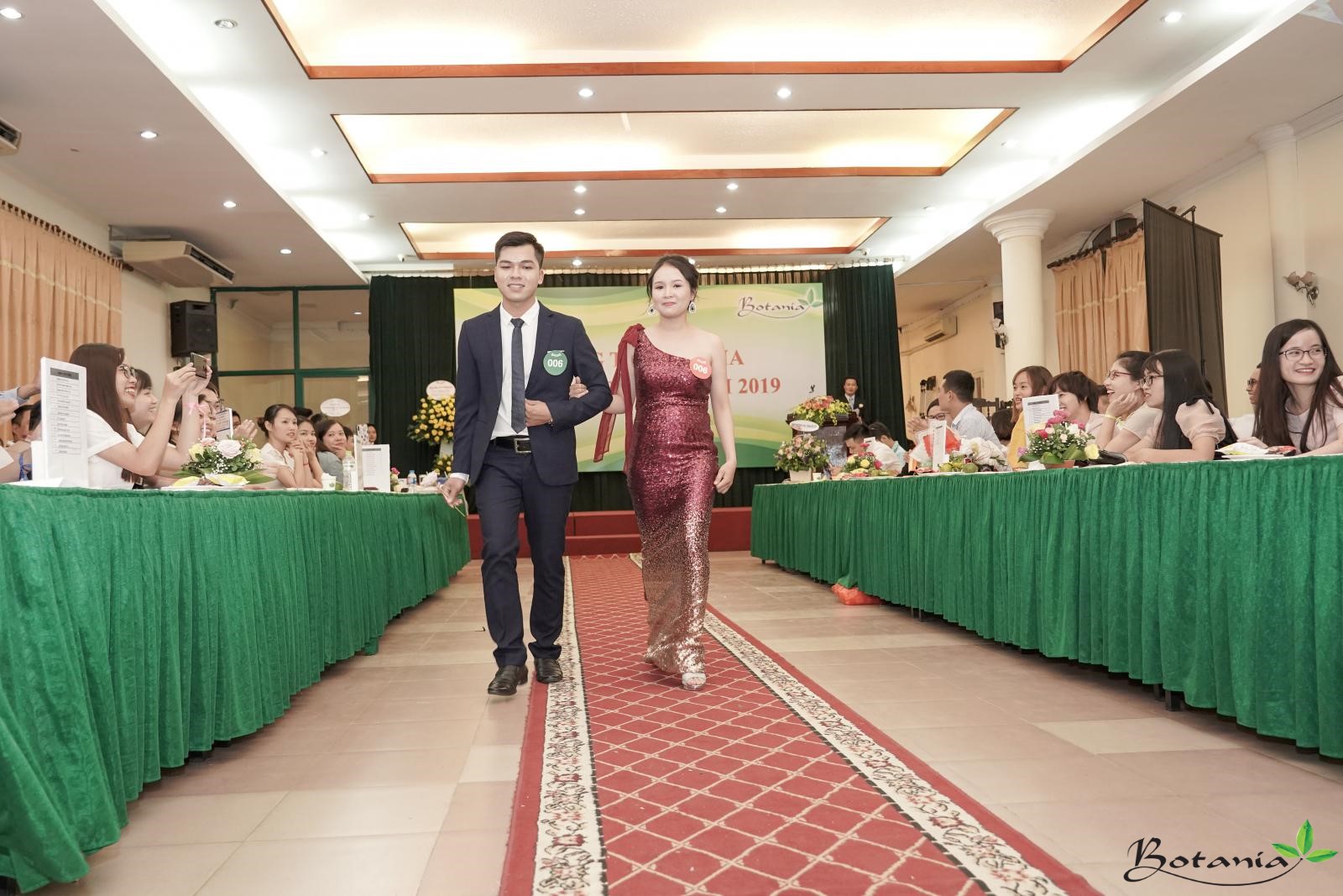 cặp đôi số 006 thi hoa hậu và nam vương công ty botania