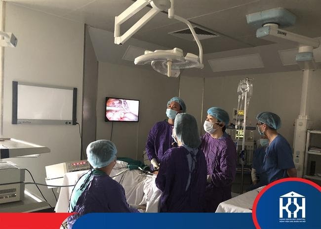 Bị rong kinh nên đi khám, người phụ nữ không ngờ bị u xơ tử cung