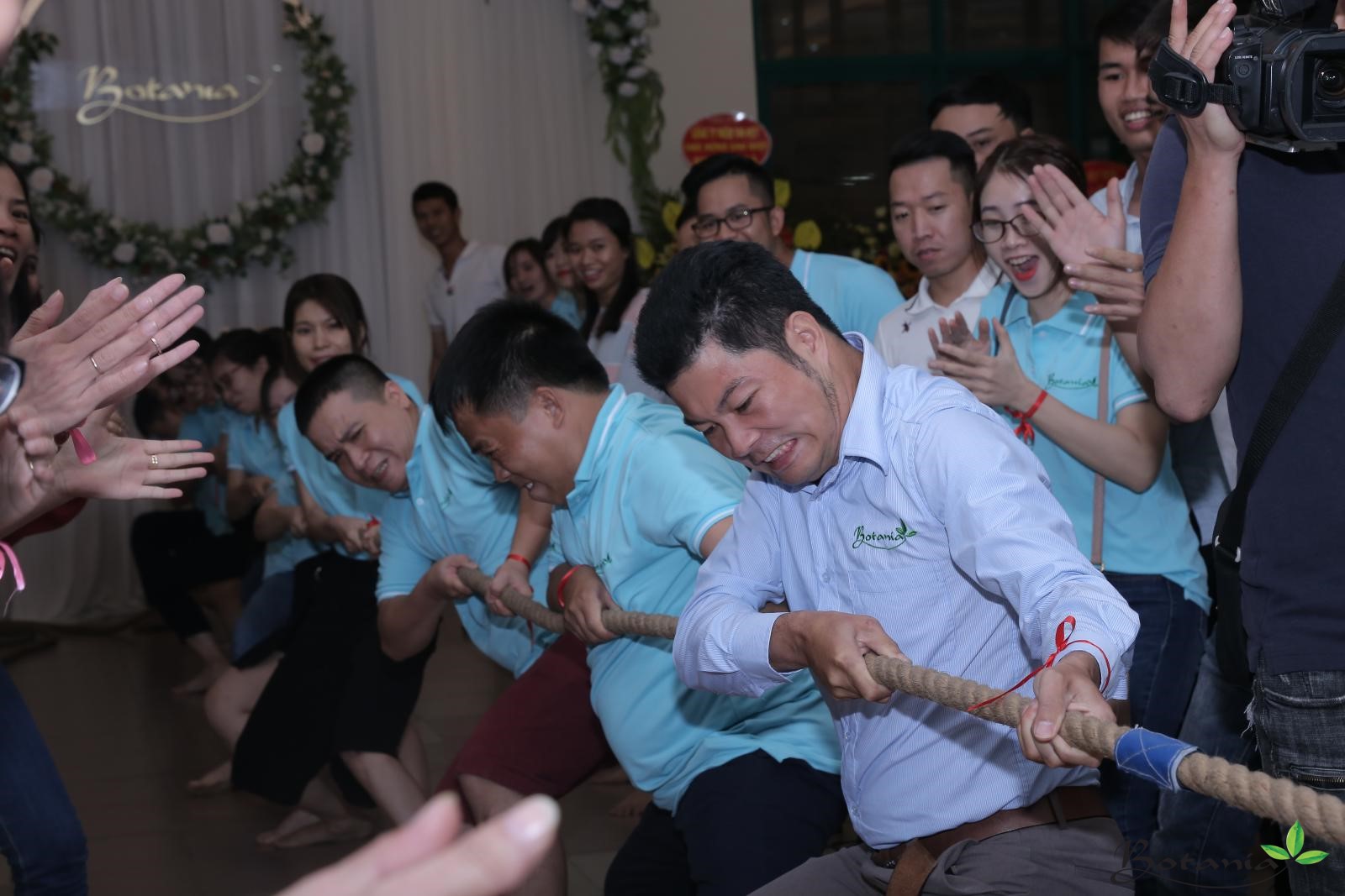 công ty botania tổ chức thi văn nghệ