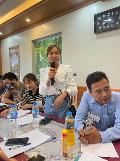 Các anh chị trình dược viên hăng hái tham gia trả lời câu hỏi