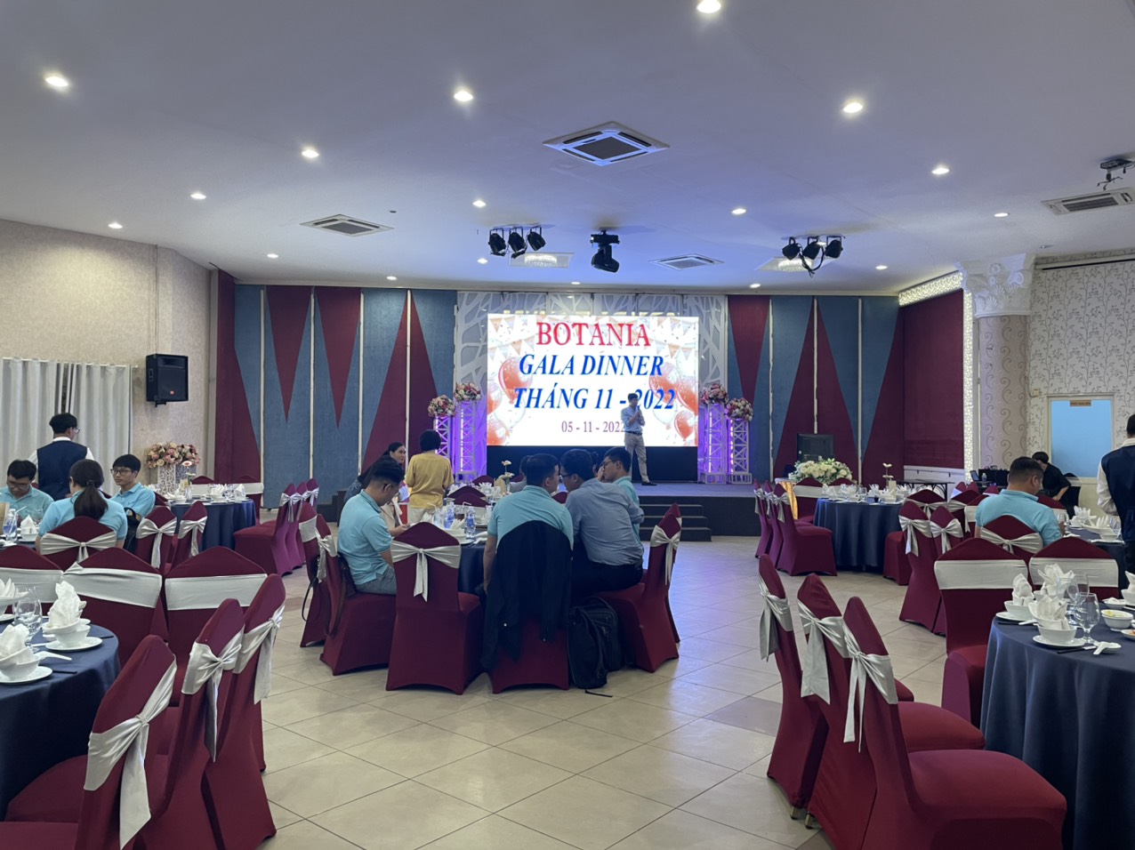   Bữa tiệc Gala Dinner của công ty Botania