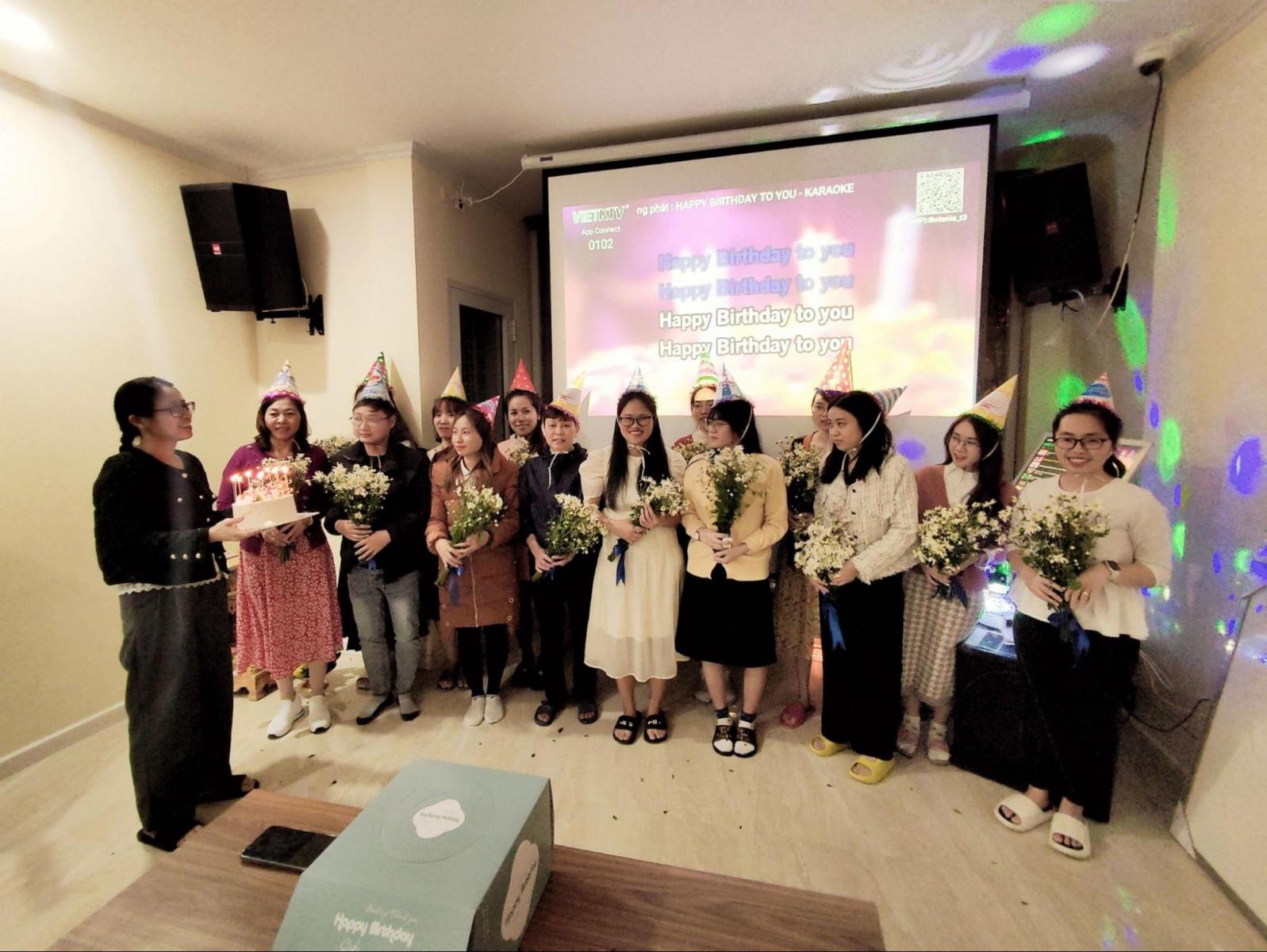 Công ty Botania ấm áp cùng sinh nhật tháng 11 và 12