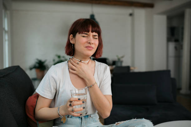 Bệnh nhân bị đau họng khi nuốt