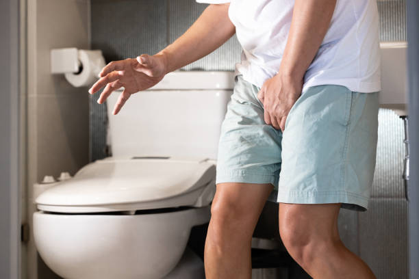 Đi tiểu ra máu ở nam do nguyên nhân gì?