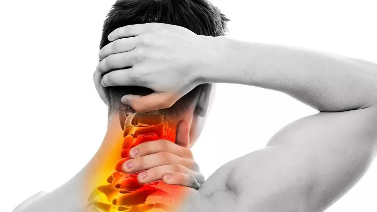 Thoái hóa đốt sống cổ - Nguyên nhân, triệu chứng, cách điều trị và phòng ngừa
