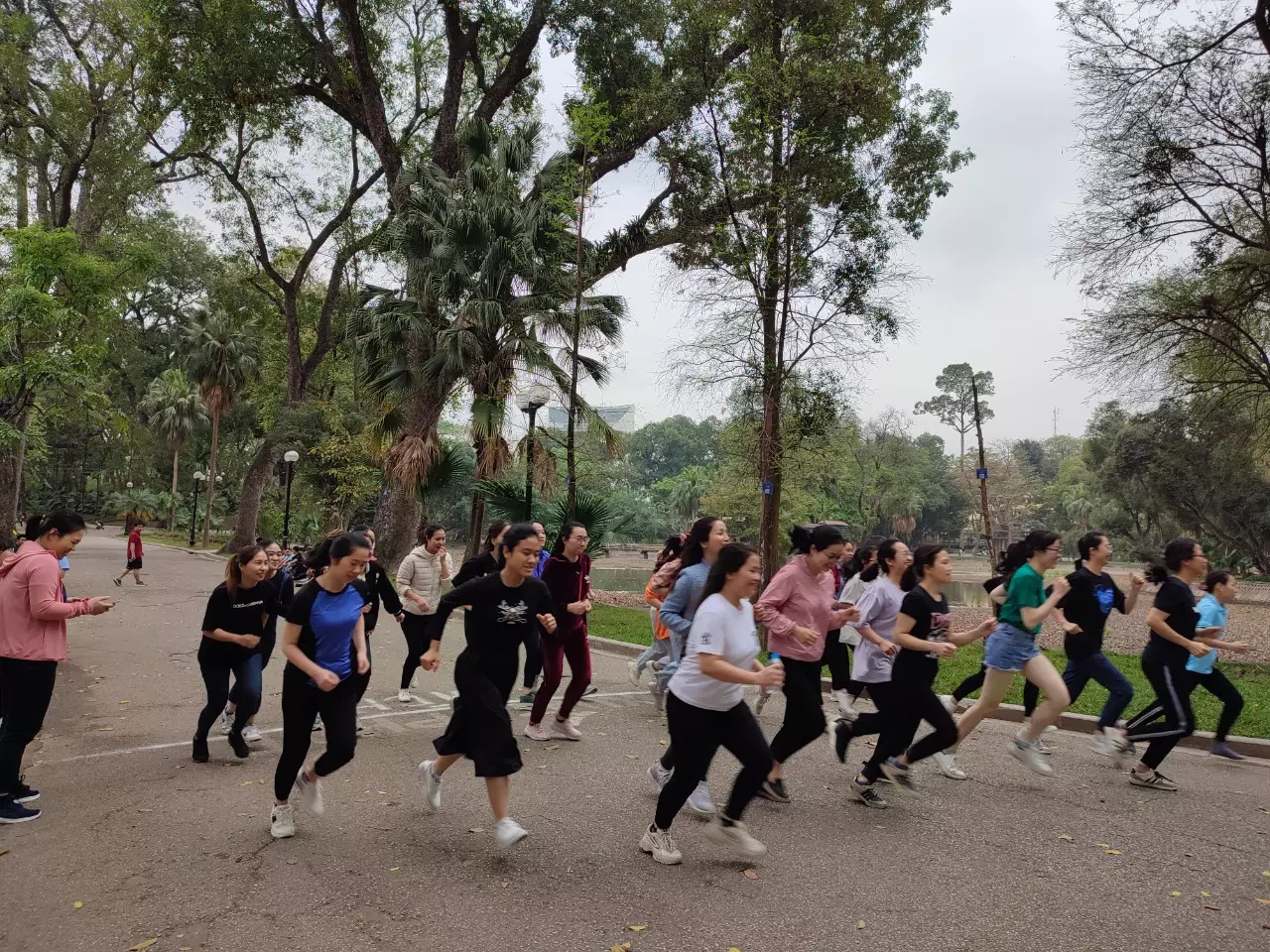 giải chạy công ty botania