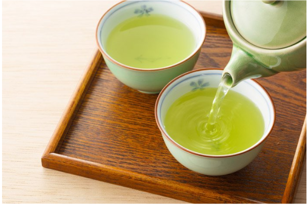 Những lưu ý khi sử dụng trà xanh
