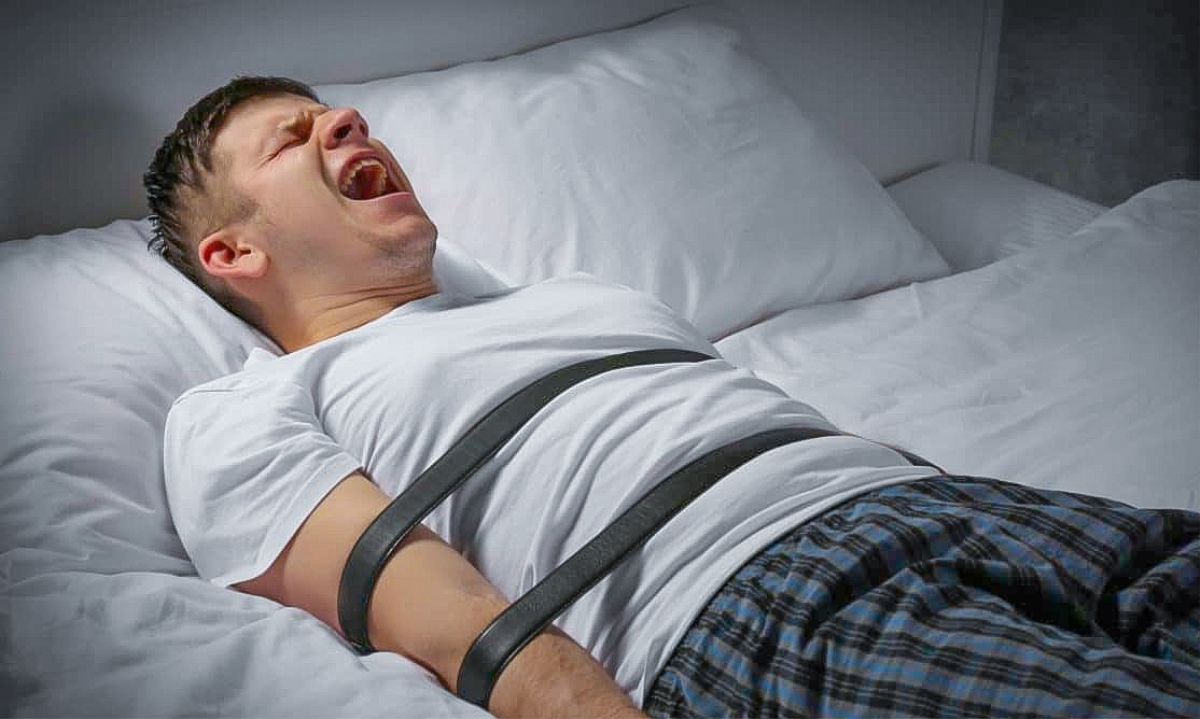  Người mắc chứng ngủ rũ có thể bị bóng đè