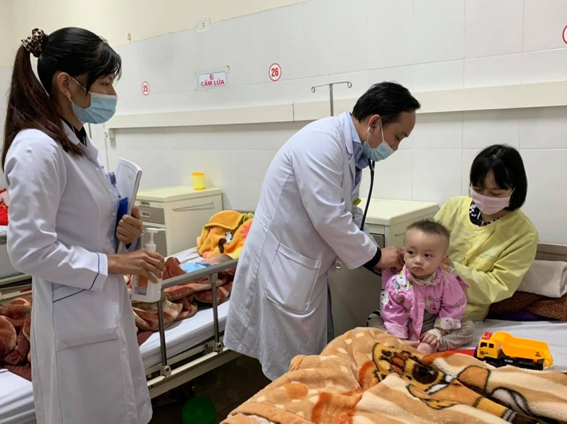 Cảnh giác những bệnh nguy hiểm ở trẻ em vào mùa đông, xuân