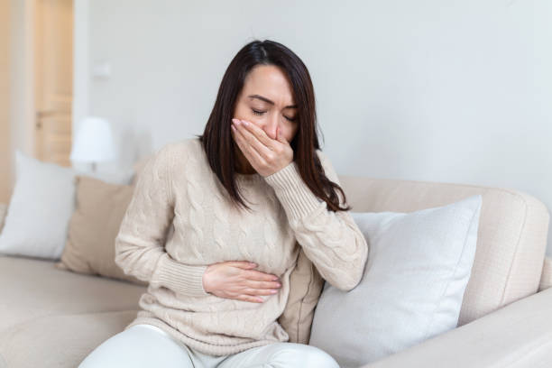 Dùng thuốc xổ giảm cân, nhiều người bị đau bụng, buồn nôn