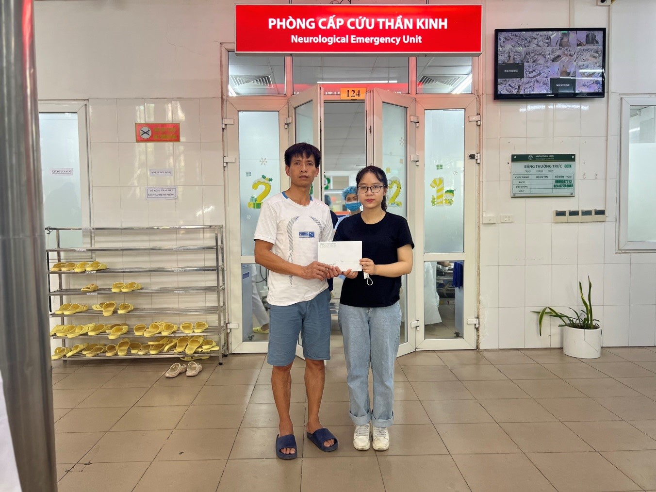 Công ty Botania giúp đỡ nam sinh mắc viêm não tự miễn