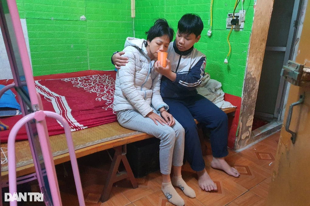 Thương cậu học trò non nớt mồ côi cha, đòi nghỉ học chăm mẹ ung thư ác tính - 6
