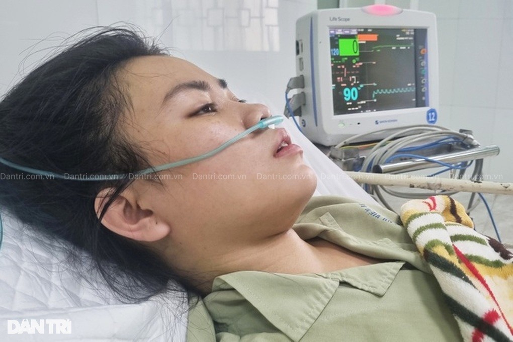 Cô giáo 23 tuổi nguy kịch, cha bán rẫy keo non và vay tiền khắp nơi cứu con - 2