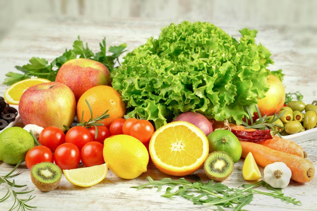 Các loại vitamin và khoáng chất giúp tăng cường sức đề kháng chống lại virus corona